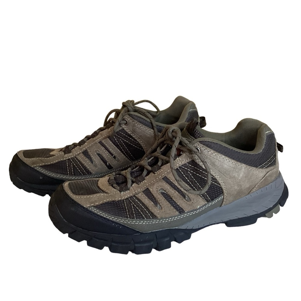 Eastland Creak Men’s Brown Lace Up Hiking Shoe.  Size 10.5